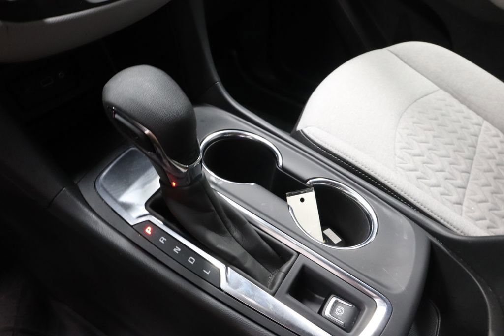 Used 2024 Chevrolet Equinox LS w/ LS Convenience Package FWD image 31