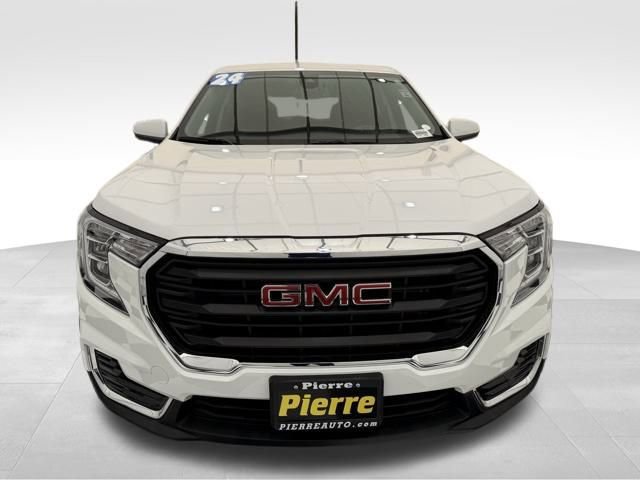 Used 2024 GMC Terrain SLE image 7