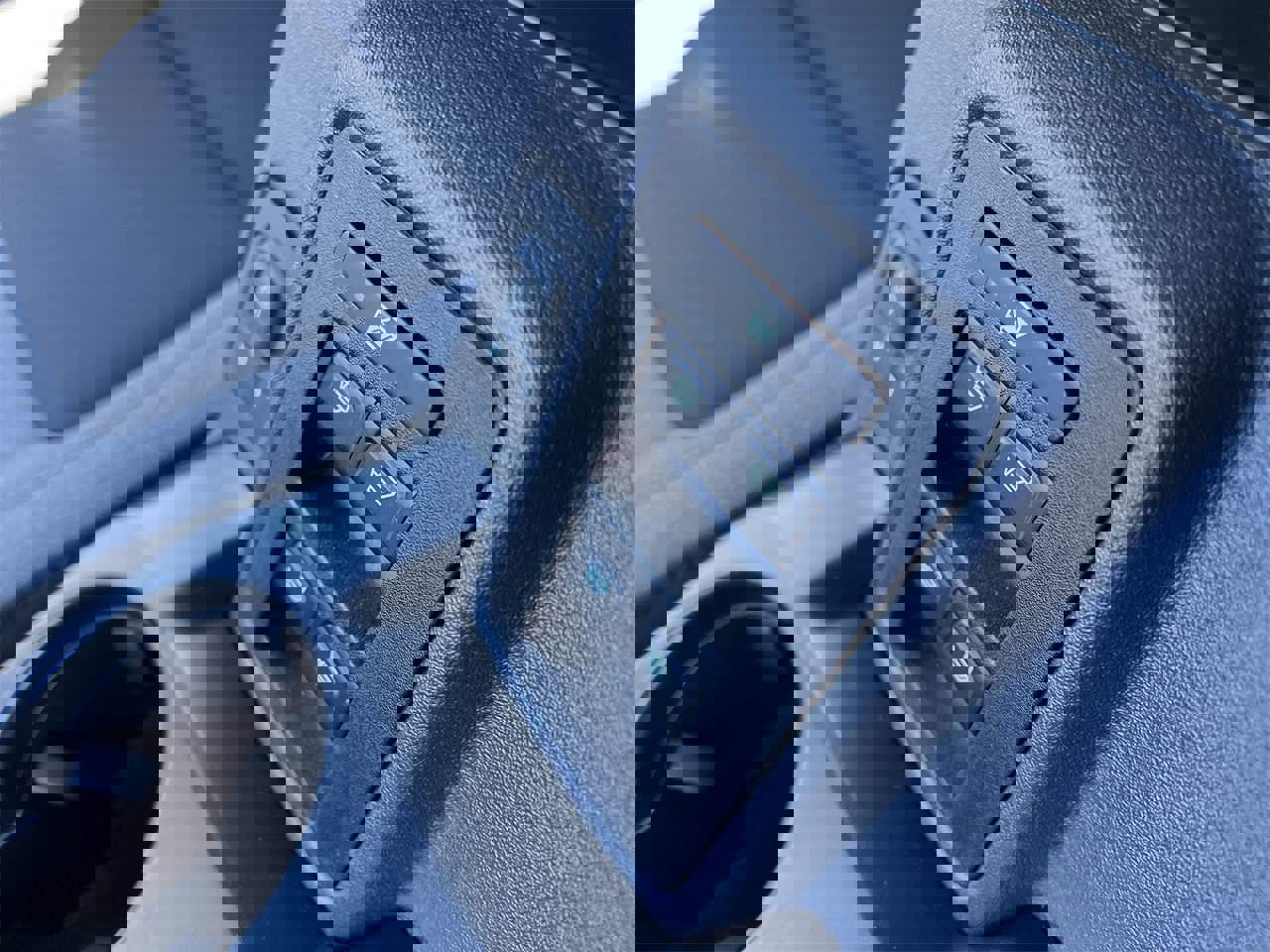 New 2025 Ford Bronco 4-Door w/ Sasquatch Package image 9