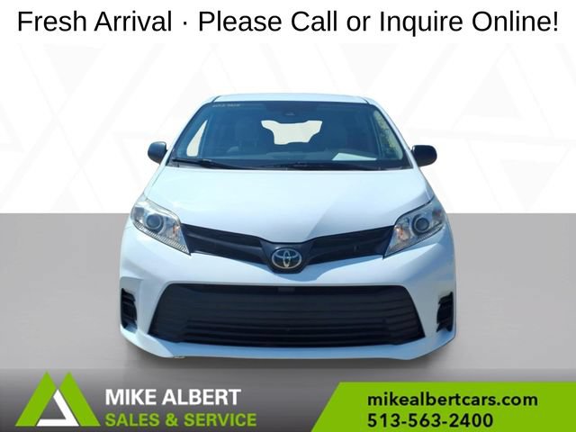 Used 2020 Toyota Sienna L FWD image 2