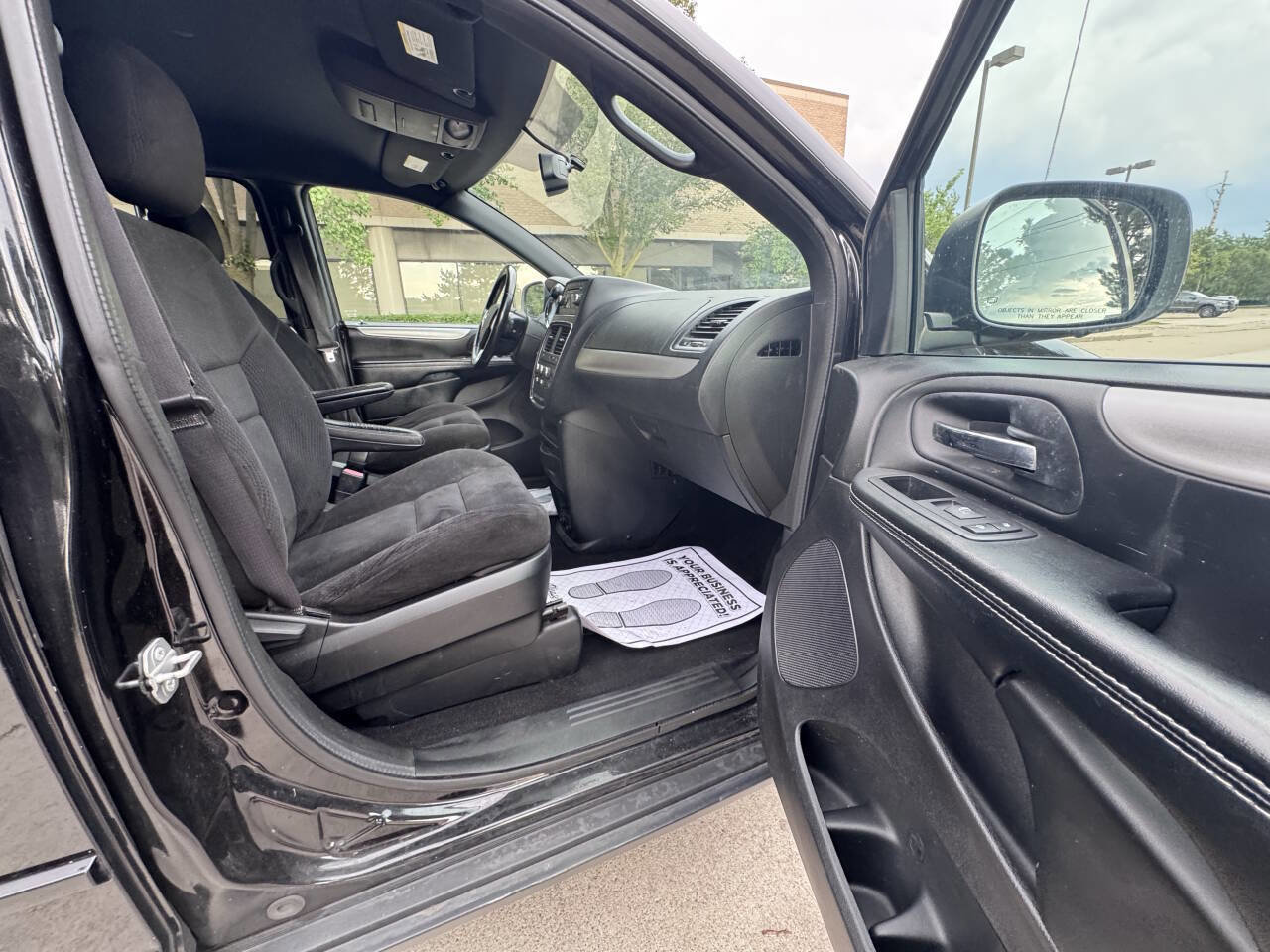 Used 2015 Dodge Grand Caravan SE w/ Quick Order Package 29E SE image 17