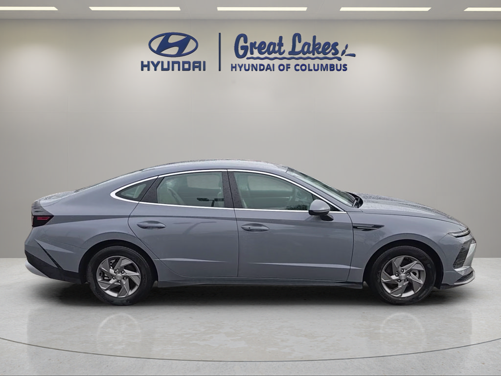 Used 2026 Hyundai Sonata SE FWD image 6