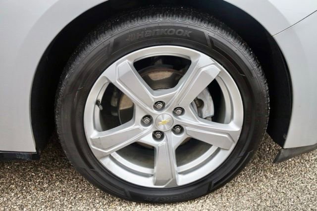 Used 2017 Chevrolet Volt LT w/ Comfort Package image 14