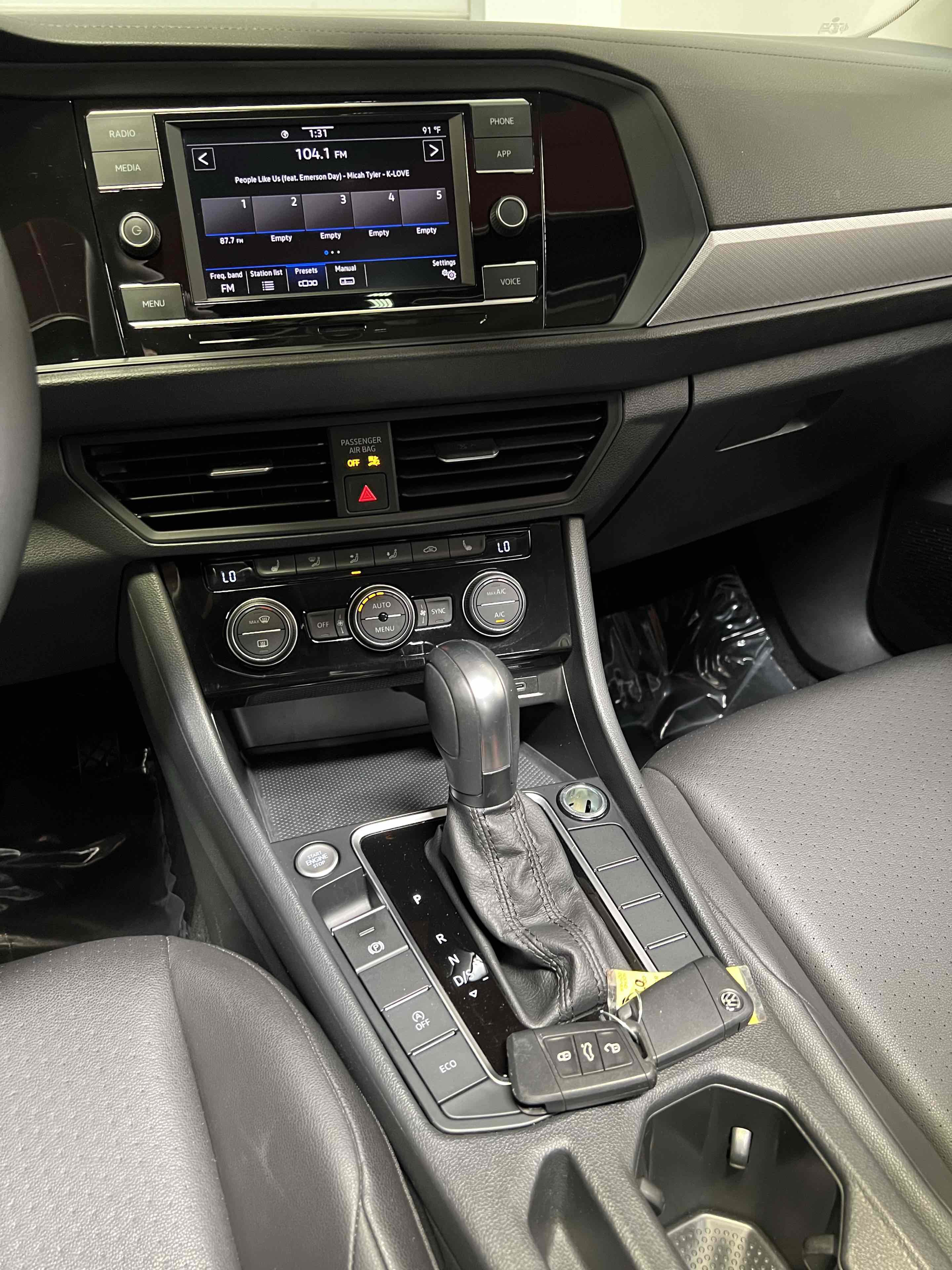 Used 2020 Volkswagen Jetta SE image 32