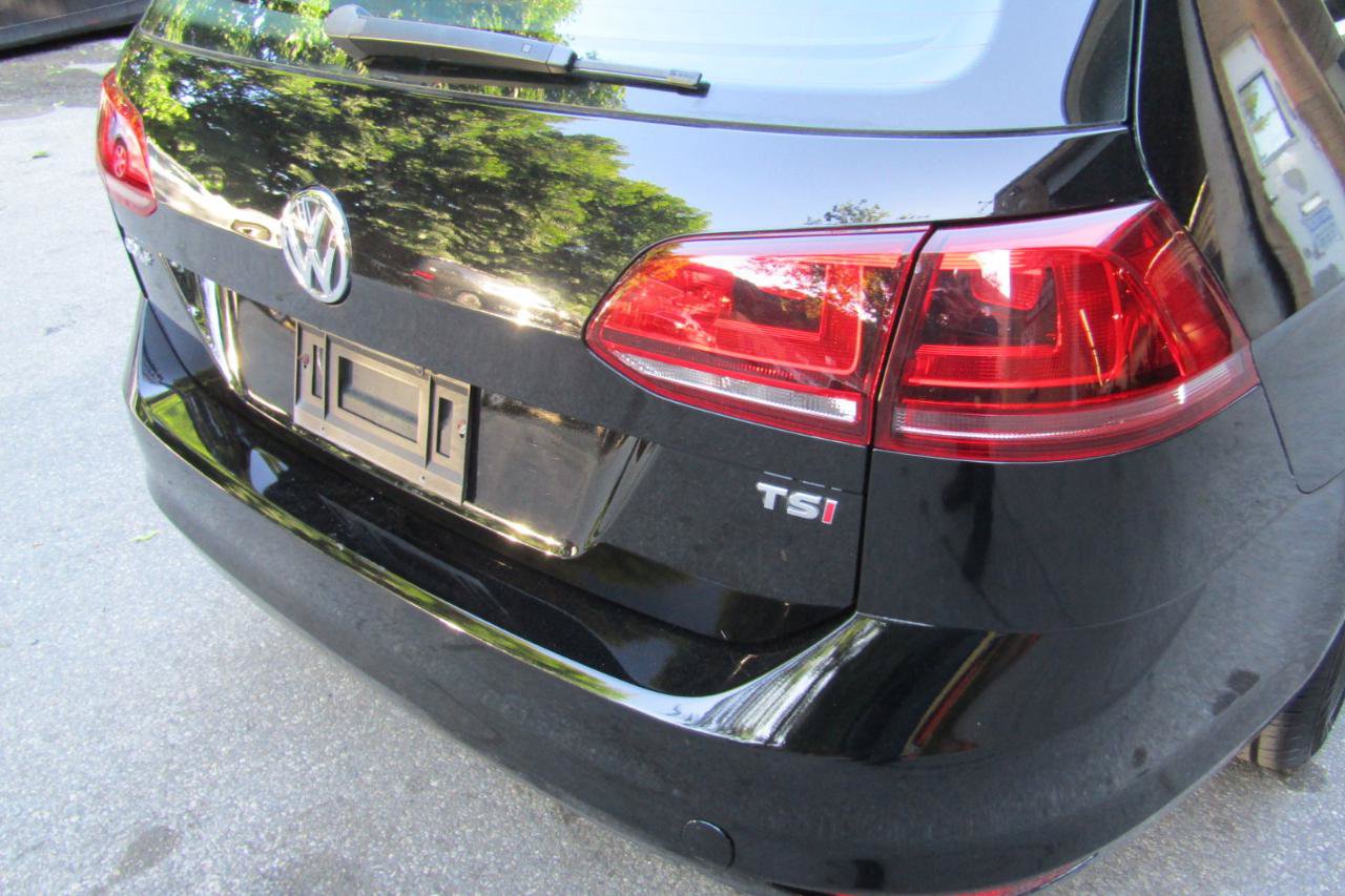 Used 2017 Volkswagen Golf S FWD image 14