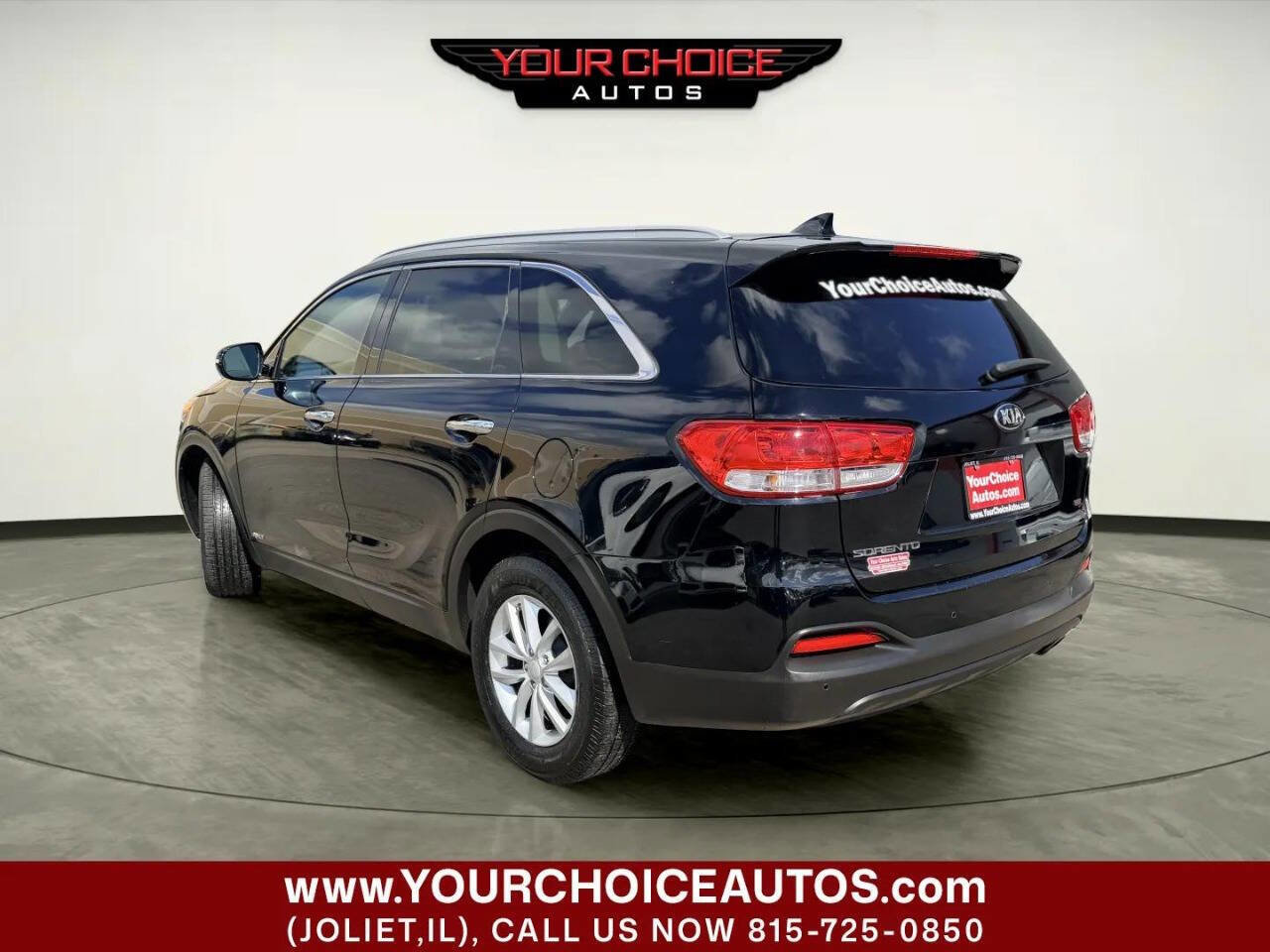 Used 2018 Kia Sorento AWD image 3