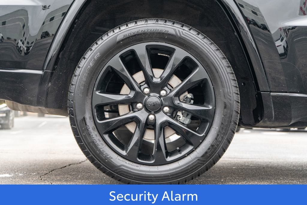 Used 2022 Jeep Grand Cherokee Laredo X image 9