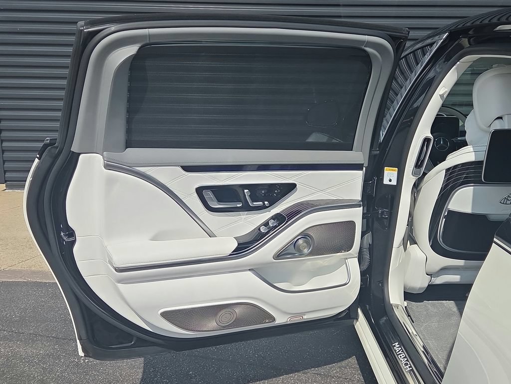 Used 2022 Mercedes-Benz Maybach S 580 4MATIC image 17