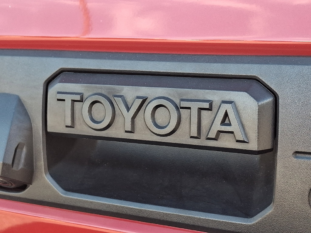Used 2023 Toyota Tacoma SR AWD/4WD image 30