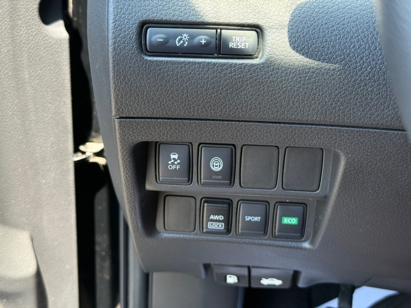 Used 2020 Nissan Rogue Sport S AWD/4WD image 33