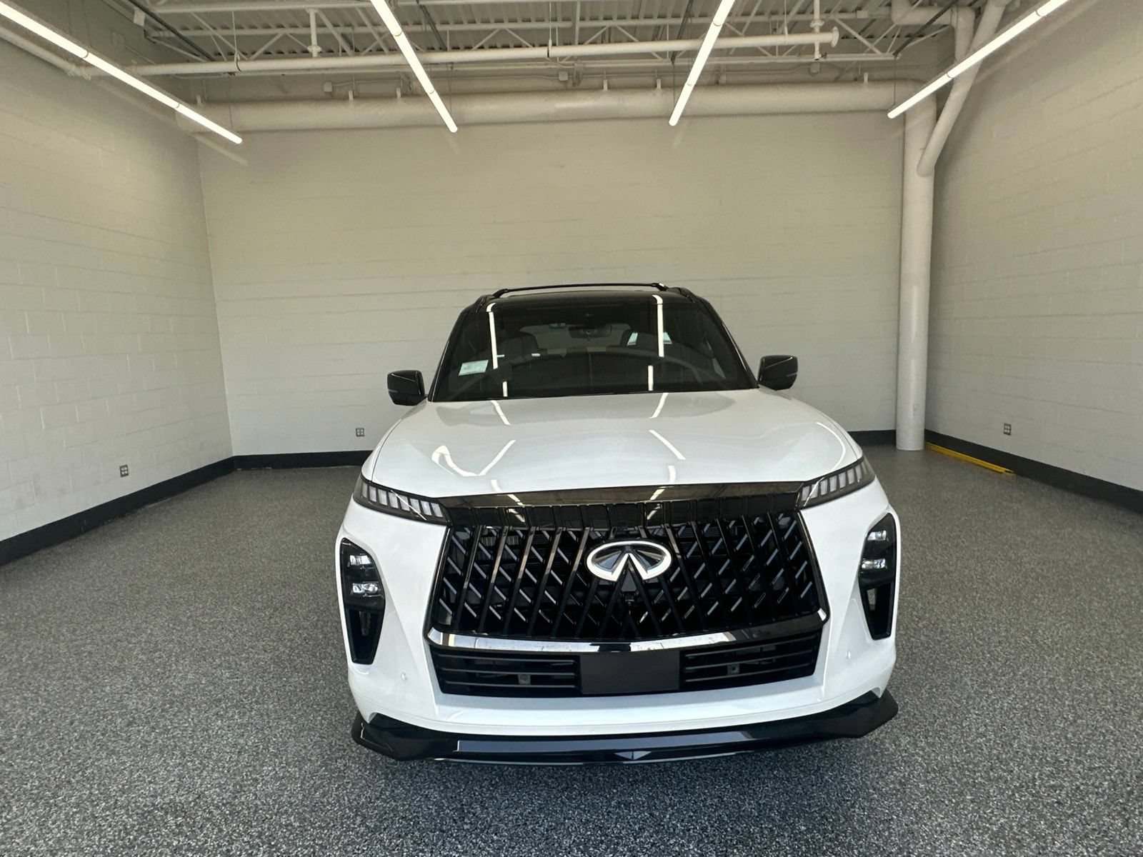 New 2027 INFINITI QX80 Sensory w/ Sport Exterior Package AWD/4WD image 5
