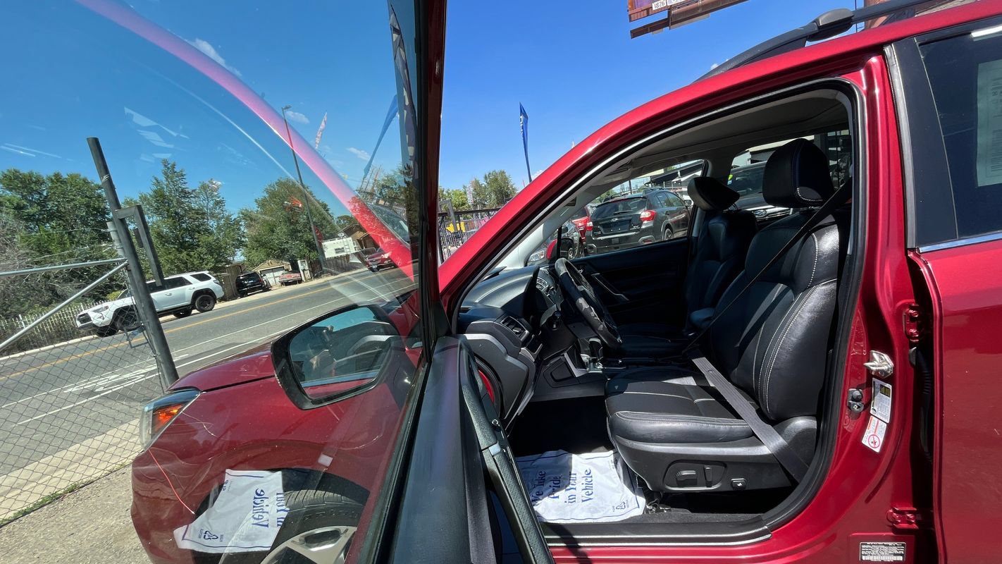 Used 2017 Subaru Forester 2.5i Touring AWD/4WD image 20