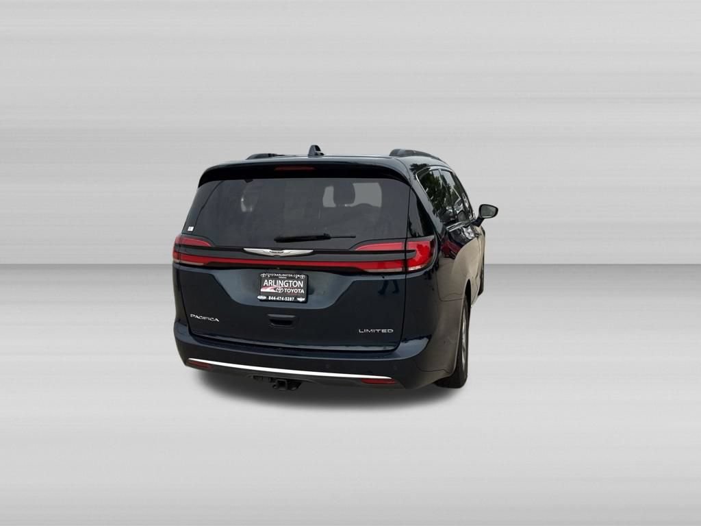 Used 2022 Chrysler Pacifica Limited w/ Uconnect Theater Family Group FWD image 6