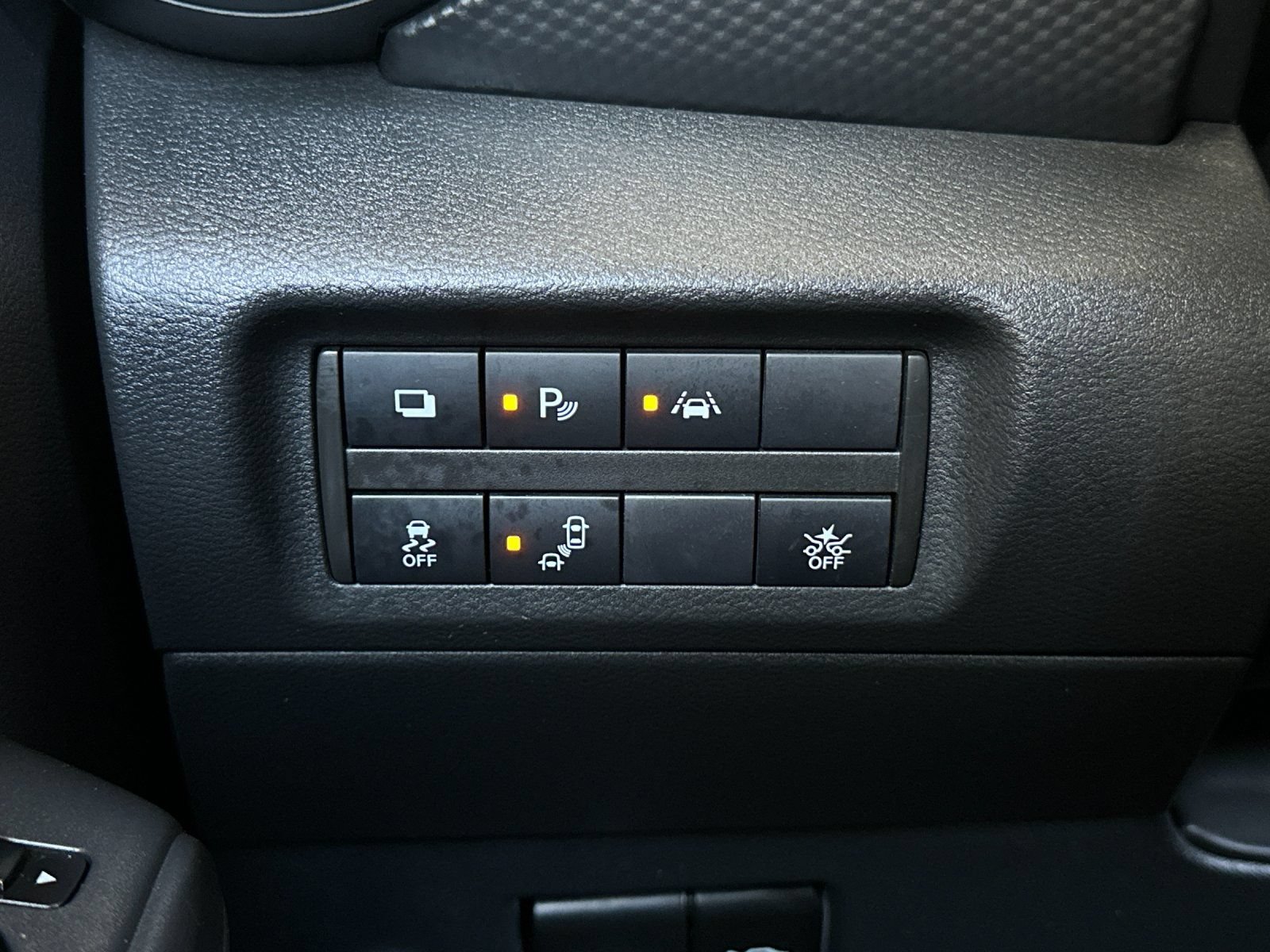 Used 2021 Nissan Kicks S FWD image 26