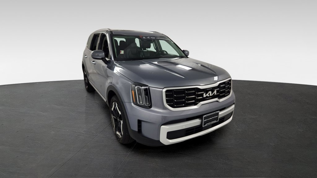 Used 2025 Kia Telluride S AWD/4WD image 1
