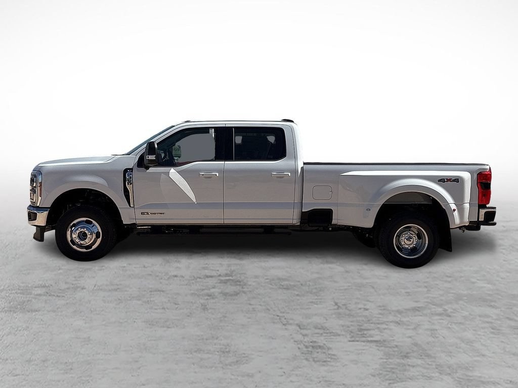 New 2026 Ford F350 XLT w/ XLT Premium Package AWD/4WD image 6