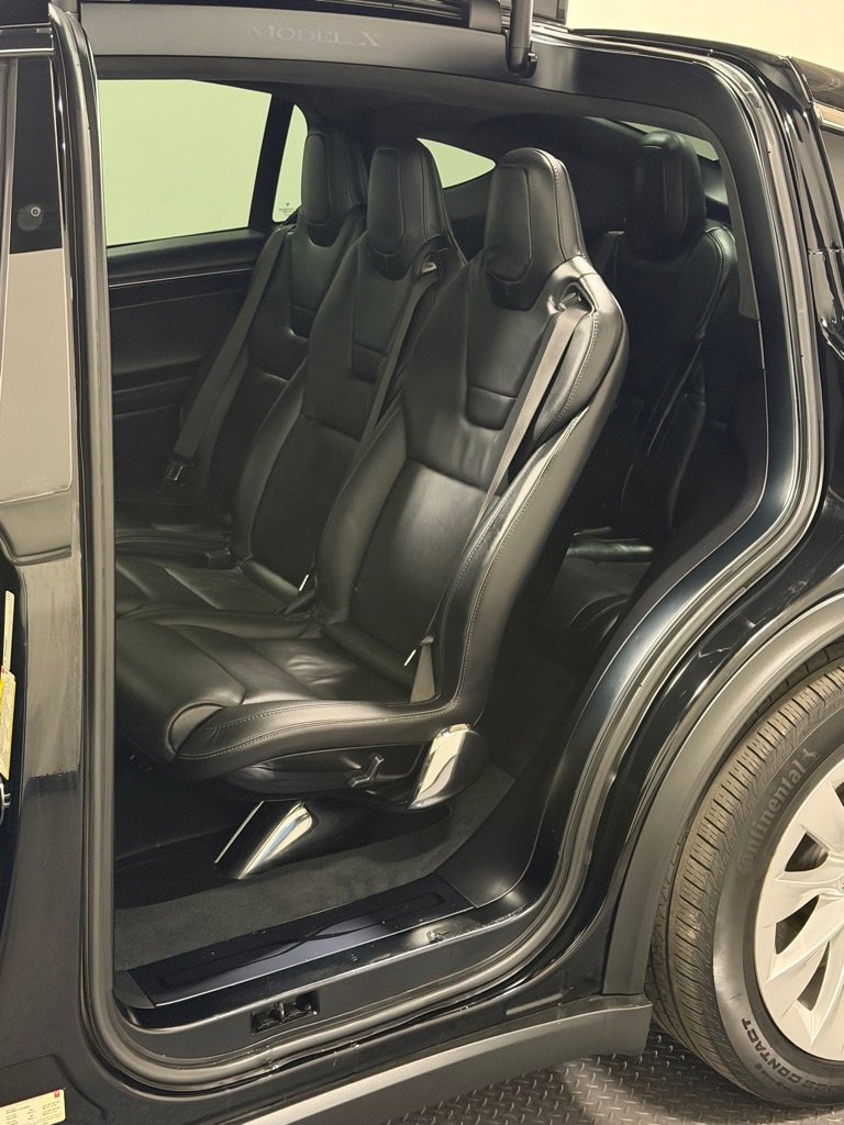 Used 2016 Tesla Model X 75D image 9