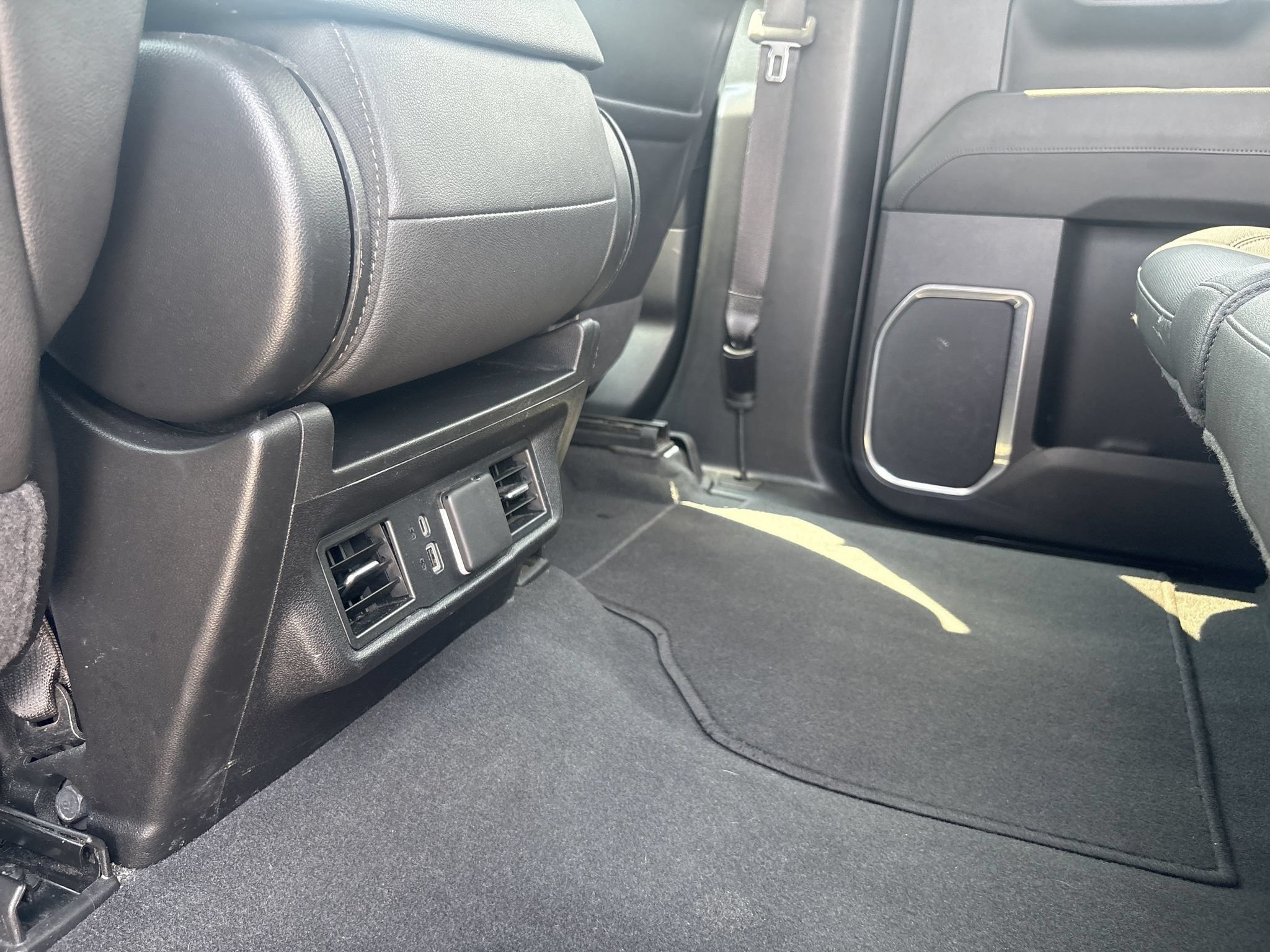 Used 2025 GMC Sierra 1500 SLT AWD/4WD image 20