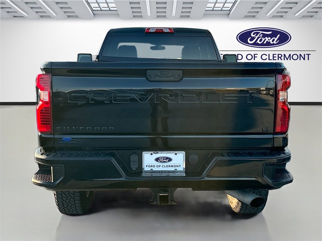 Used 2022 Chevrolet Silverado 2500 LT w/ Convenience Package image 6