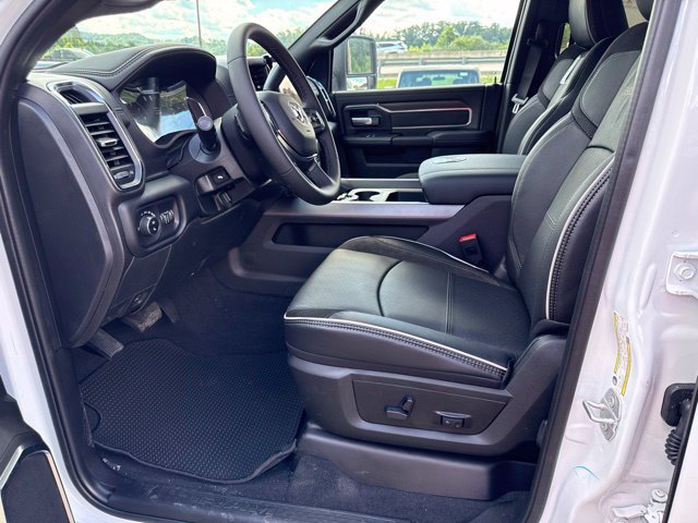 New 2026 RAM 2500 Laramie w/ Night Edition AWD/4WD image 21