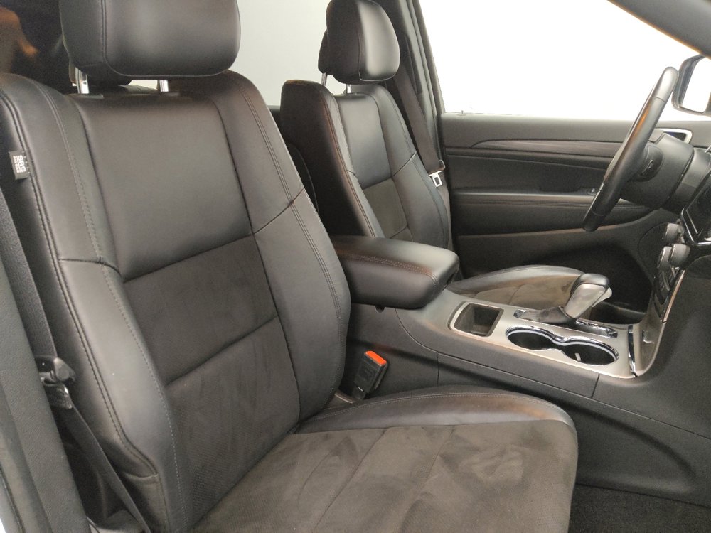 Used 2022 Jeep Grand Cherokee Laredo X image 21