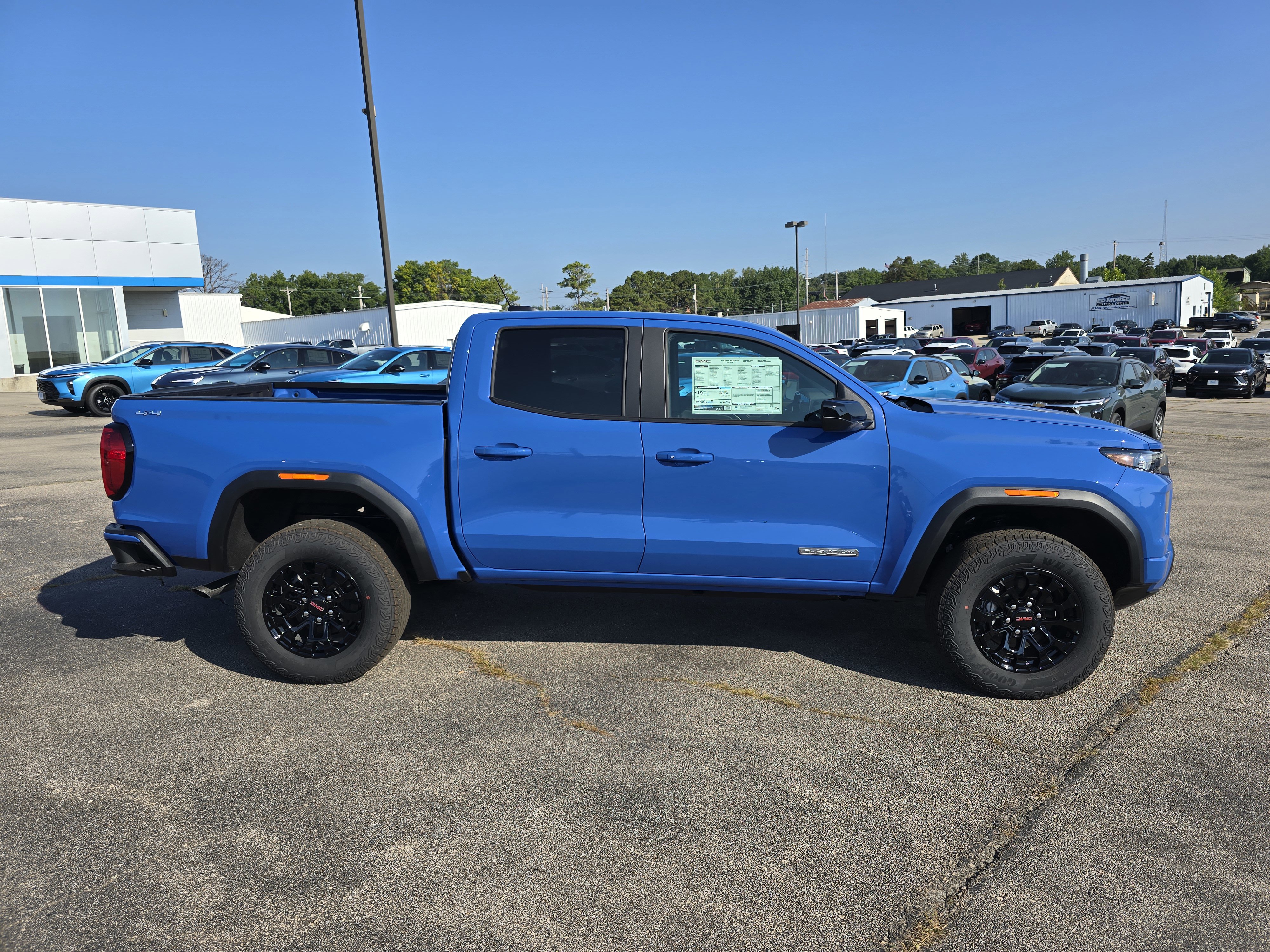 New 2026 GMC Canyon Elevation w/ Convenience Package image 2