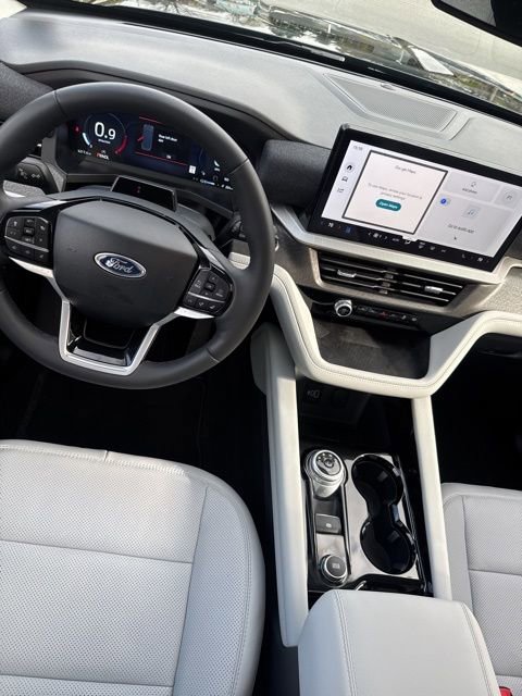 New 2026 Ford Explorer Platinum w/ LUX Leather Package AWD/4WD image 58