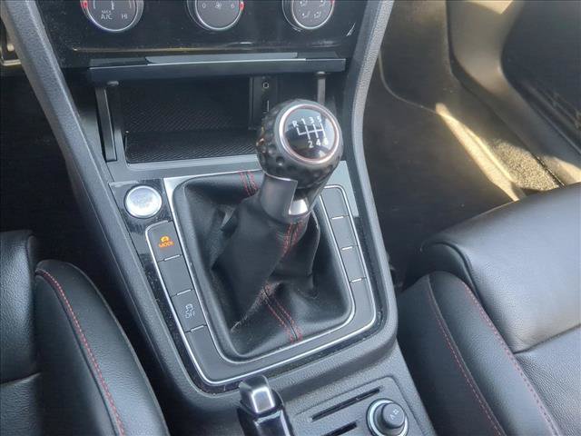 Used 2018 Volkswagen GTI SE w/ SE Leather Package FWD image 12