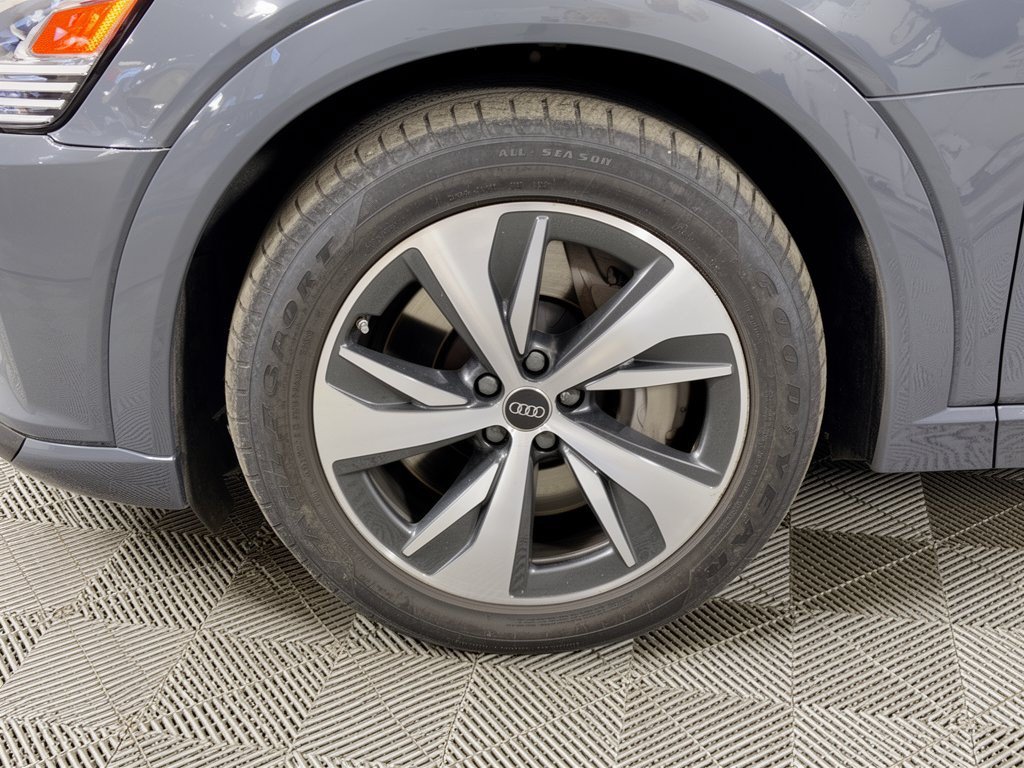 Certified 2024 Audi Q8 e-tron Premium Plus AWD/4WD image 13