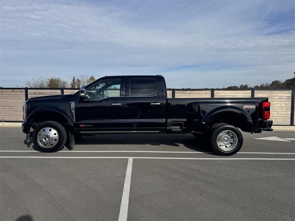 Used 2024 Ford F450 Platinum image 2