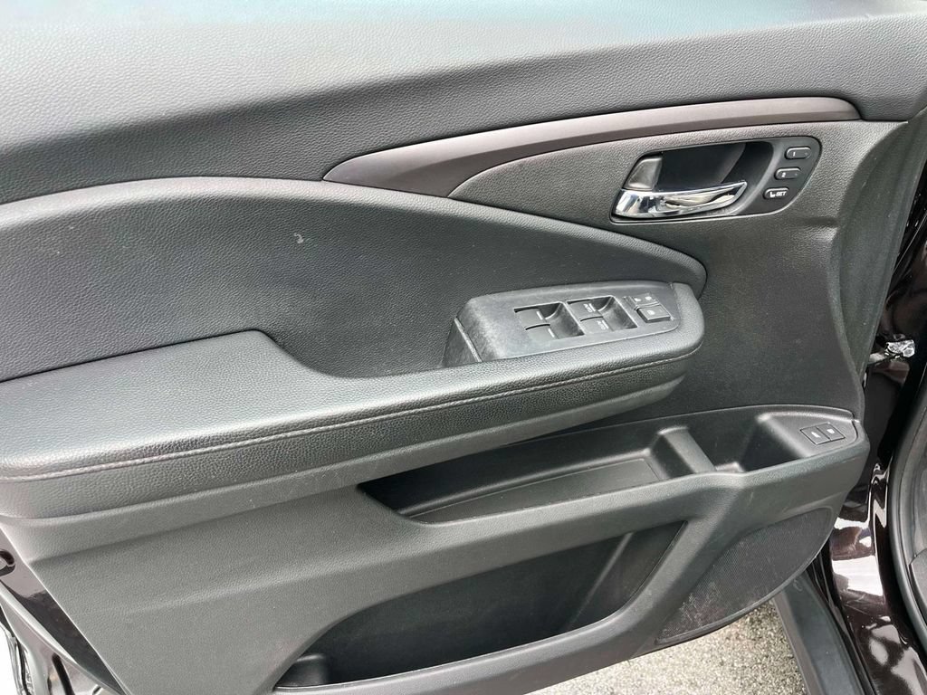 Used 2021 Honda Passport EX-L image 25