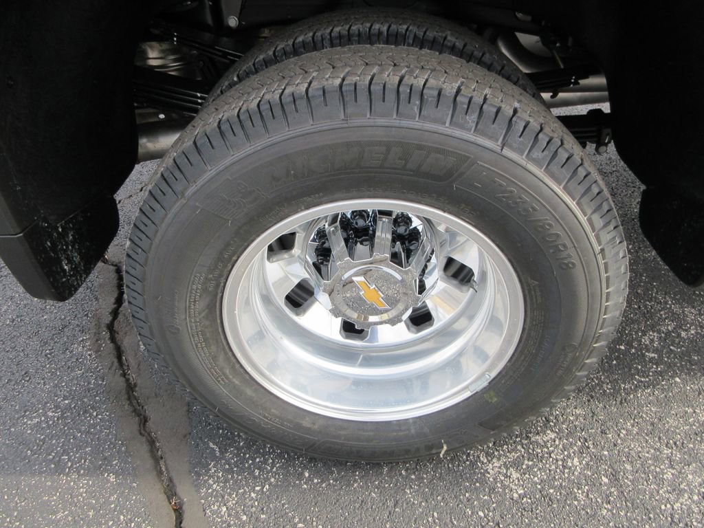 New 2026 Chevrolet Silverado 3500 High Country w/ High Country Premium Package image 12