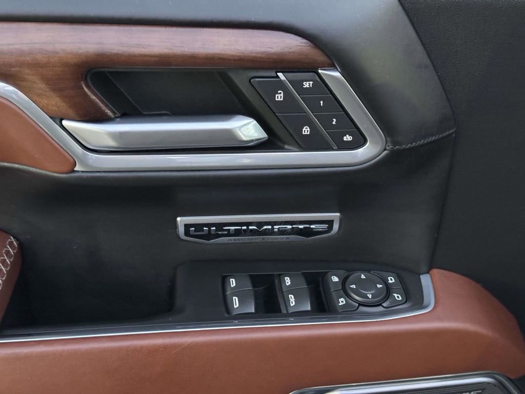 Used 2023 GMC Sierra 1500 Denali Ultimate image 18