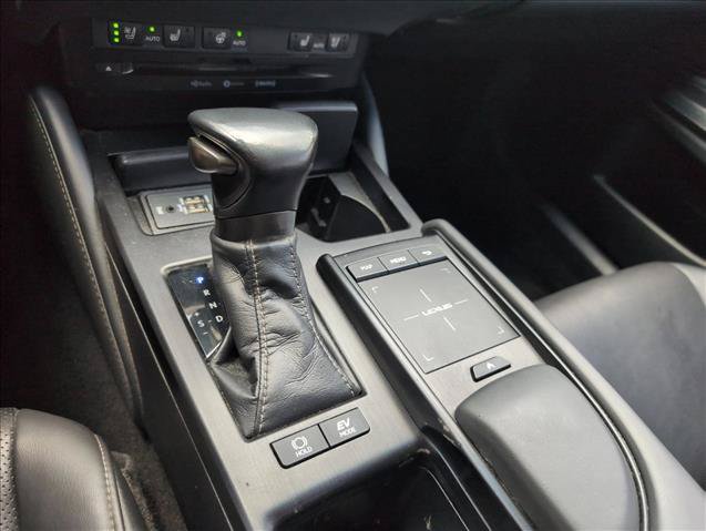 Used 2020 Lexus ES 300h w/ Premium Package FWD image 16