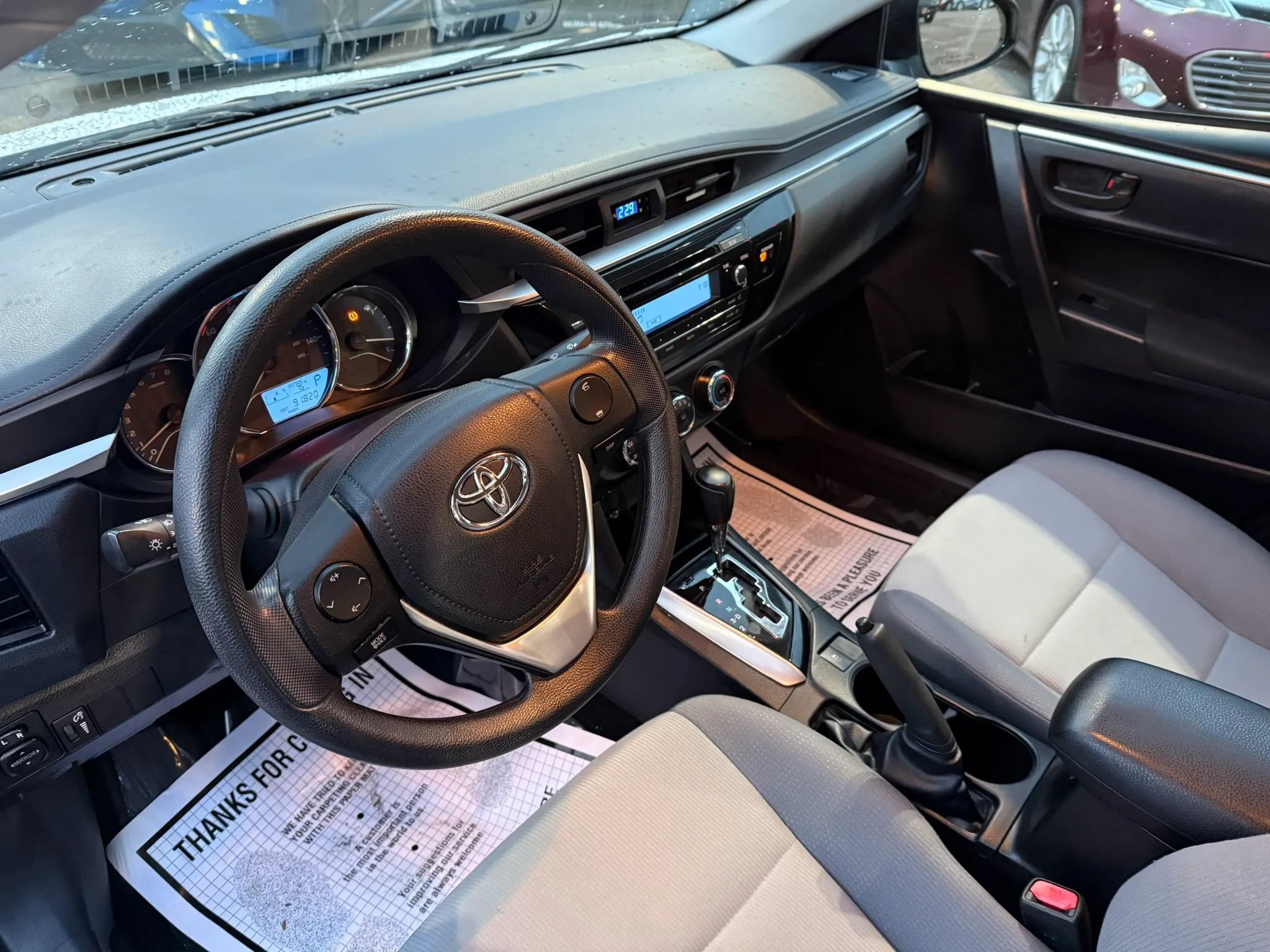Used 2015 Toyota Corolla L FWD image 11