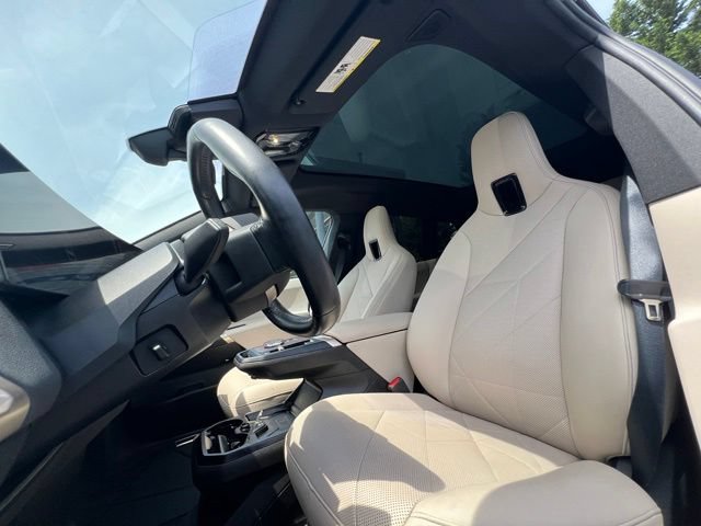 Used 2022 BMW iX xDrive50 AWD/4WD image 16