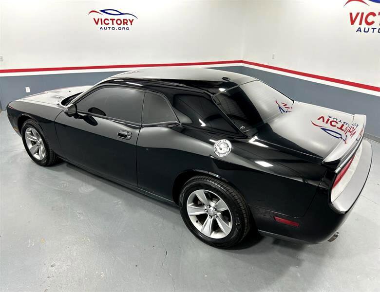 Used 2010 Dodge Challenger R/T image 6