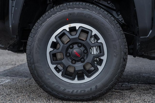 New 2026 Toyota Tacoma TRD Off-Road image 15