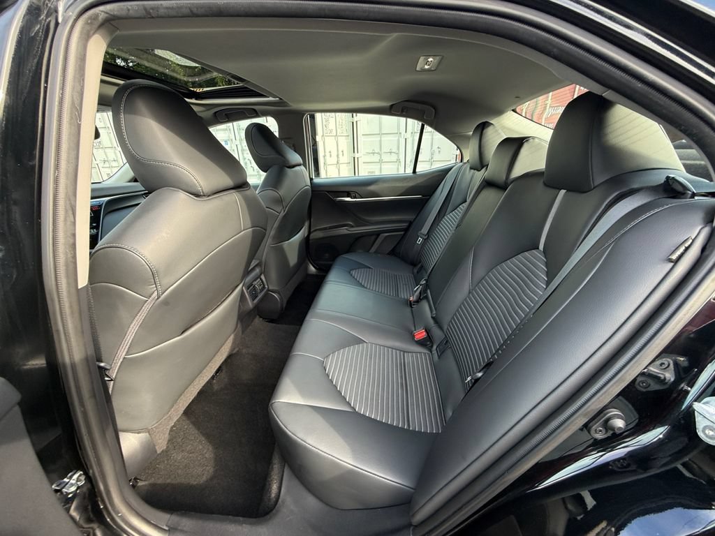Used 2023 Toyota Camry SE w/ Cold Weather Package FWD image 22