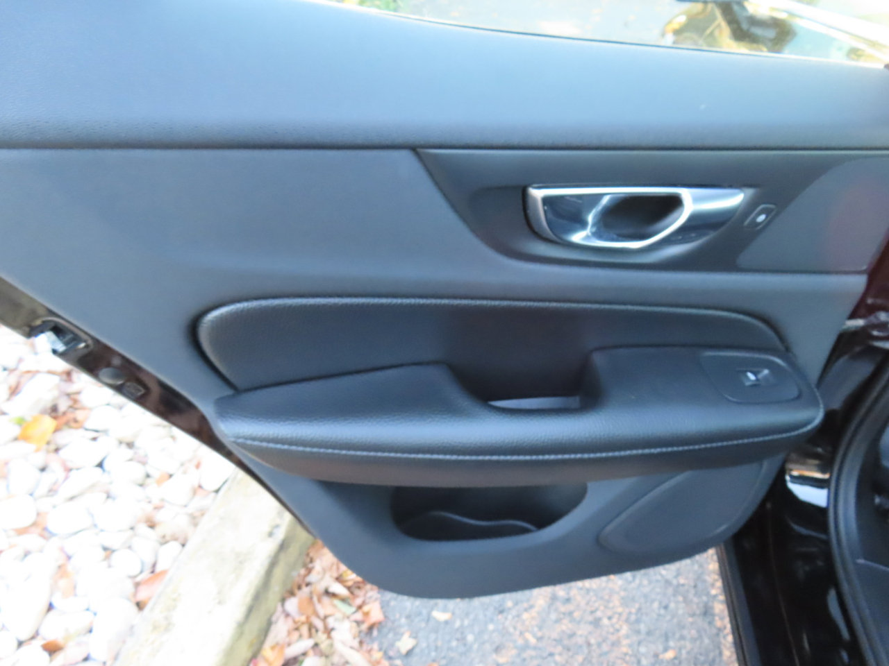 Used 2021 Volvo S60 T6 Inscription image 9