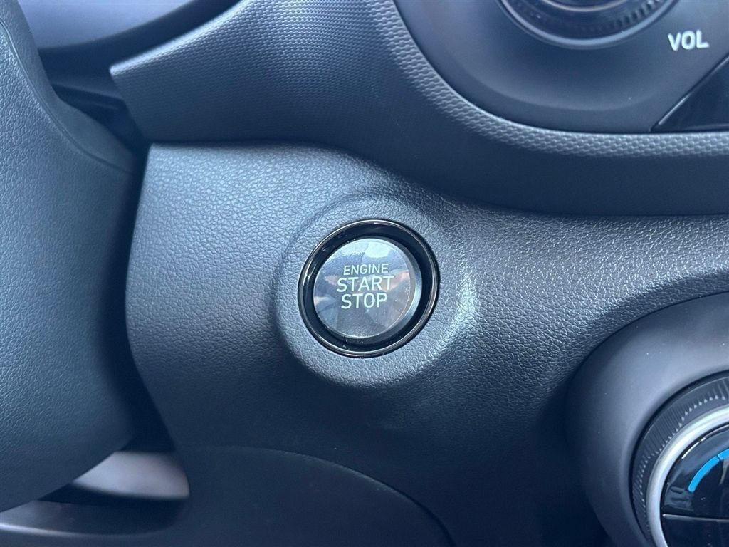 New 2026 Hyundai Venue SEL FWD image 17
