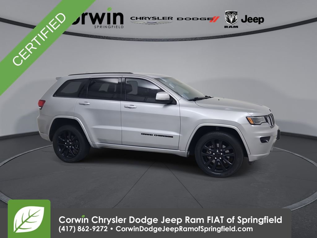 Used 2021 Jeep Grand Cherokee Laredo X AWD/4WD image 1