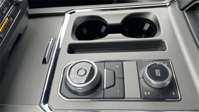 Used 2021 Ford Expedition Max XLT image 19