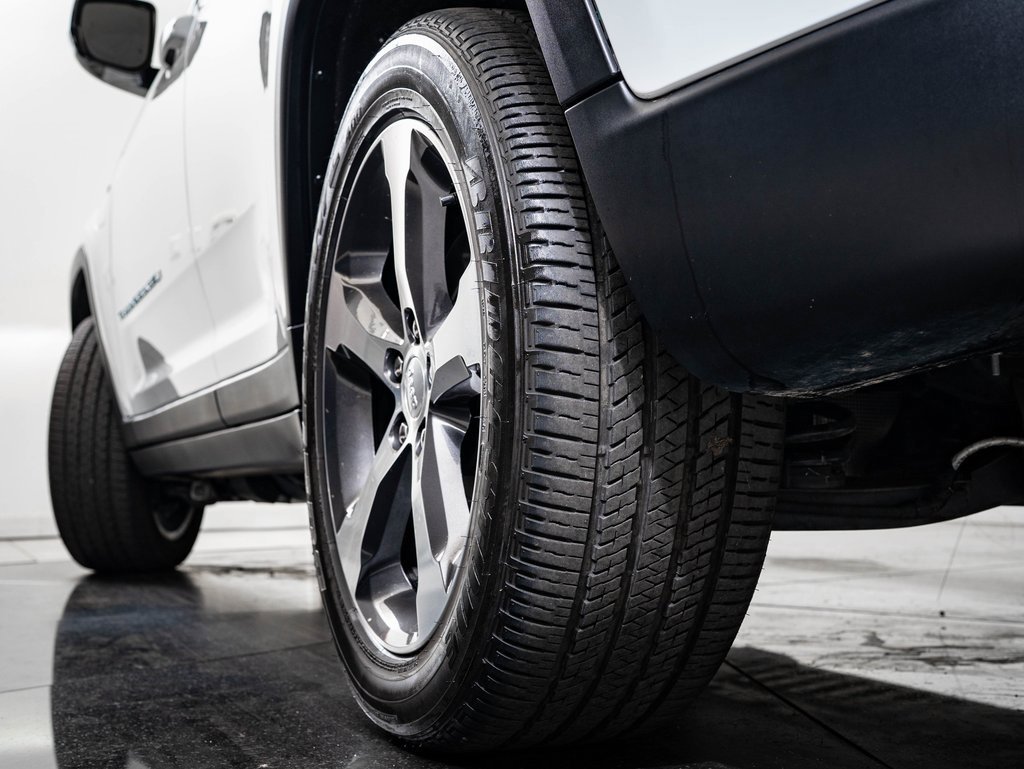 Used 2023 Jeep Grand Cherokee 4WD 4xe image 42