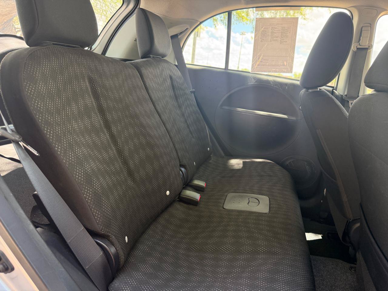 Used 2012 Mitsubishi i SE RWD image 13