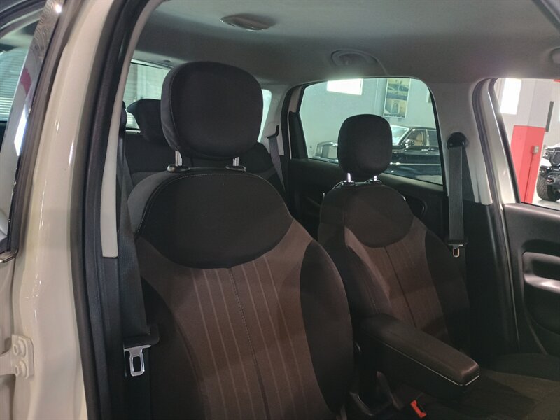 Used 2015 FIAT 500L Trekking FWD image 32