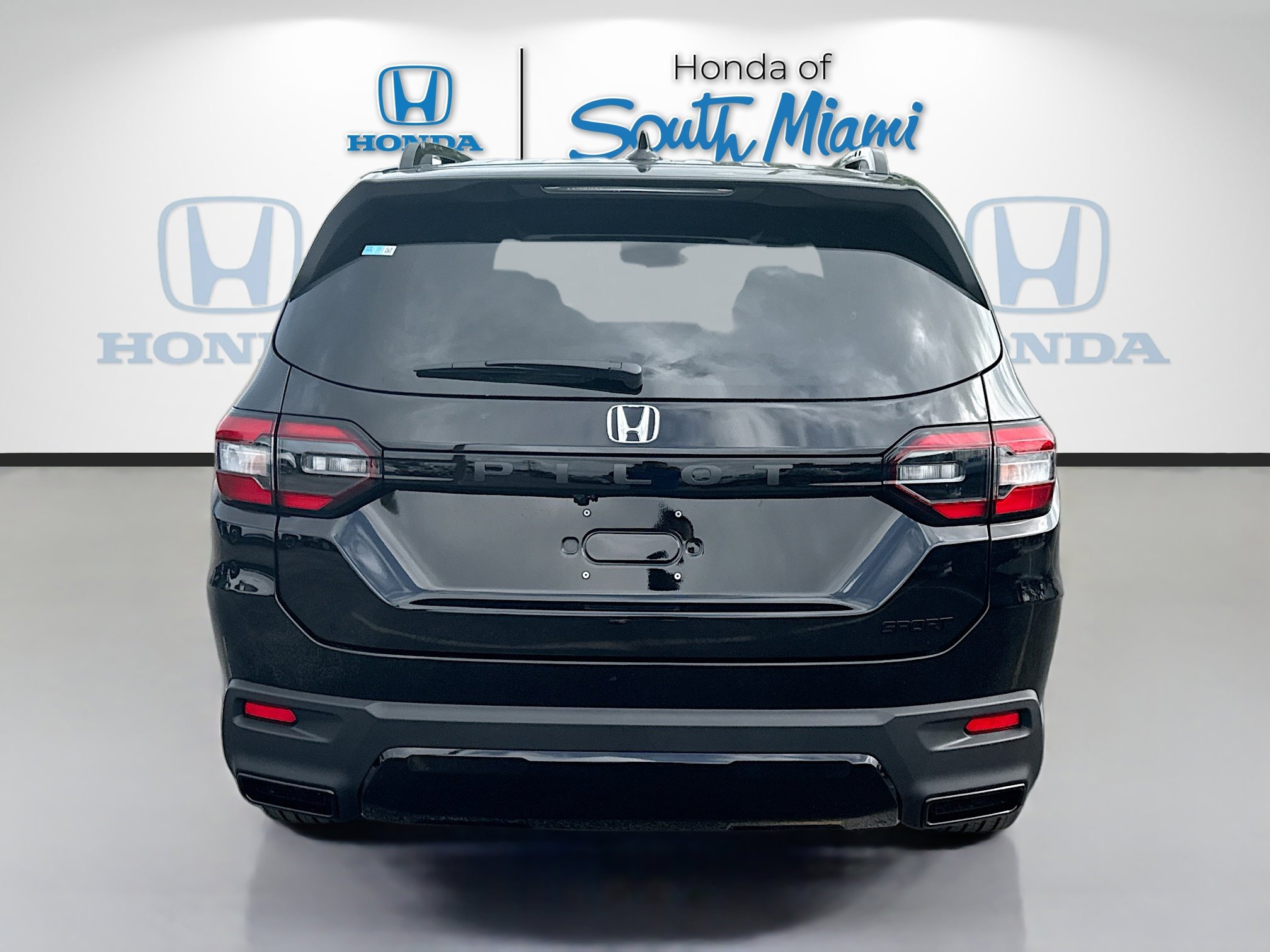New 2026 Honda Pilot Sport image 6