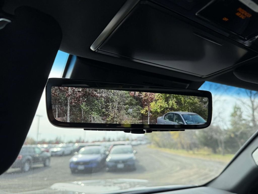 New 2025 Lexus LX 600 4WD w/ Luxury Package image 16