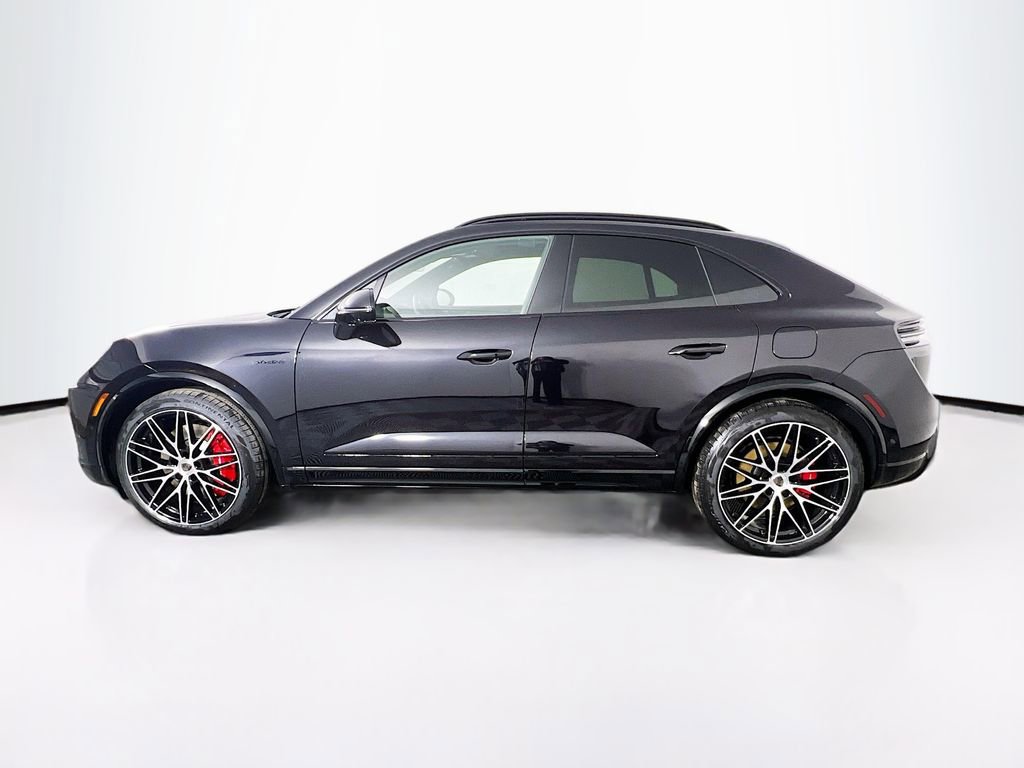 New 2026 Porsche Macan Turbo Electric image 2