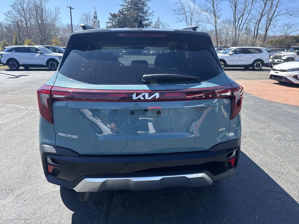 New 2026 Kia Seltos S AWD/4WD image 3